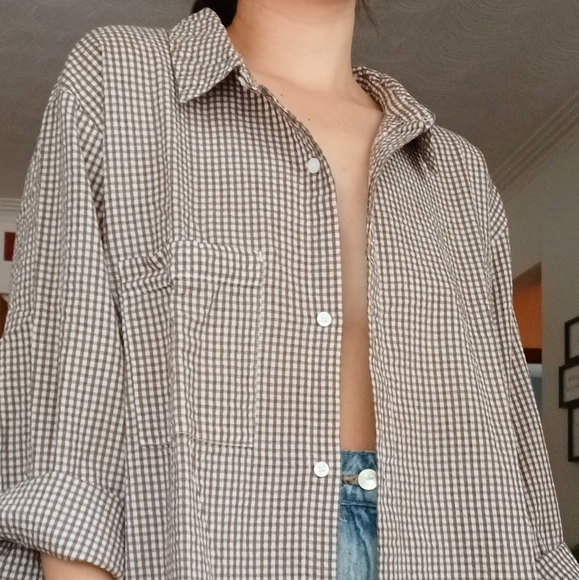 ⛔SOLD⛔🆕️NWT H&M Seersucker Shirt in 'Brown/White Checked', XL - Picture 11 of 12